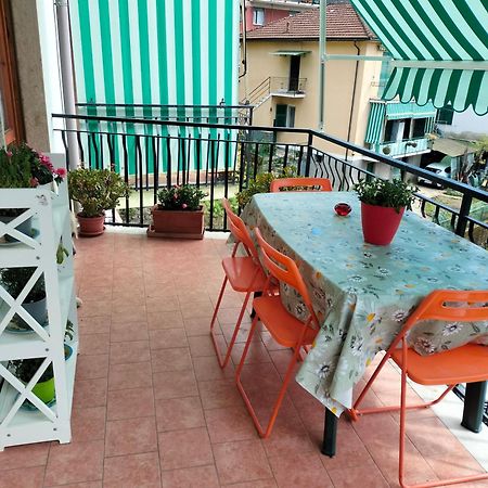 Yellow Submarine Freeparking Petfriendly Rapallo Exterior foto